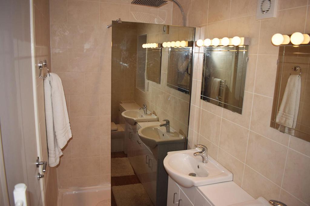 Wings Bed & Breakfast Oakham Bagian luar foto